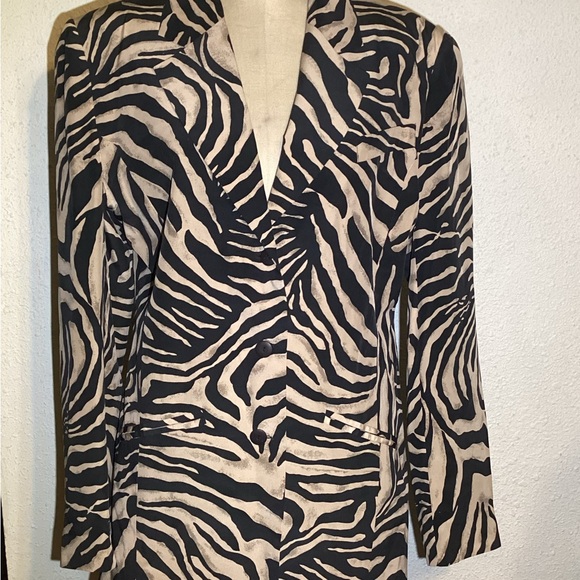 Saks Fifth Avenue zebra print 100% silk blazer jacket size large - Picture 2 of 15